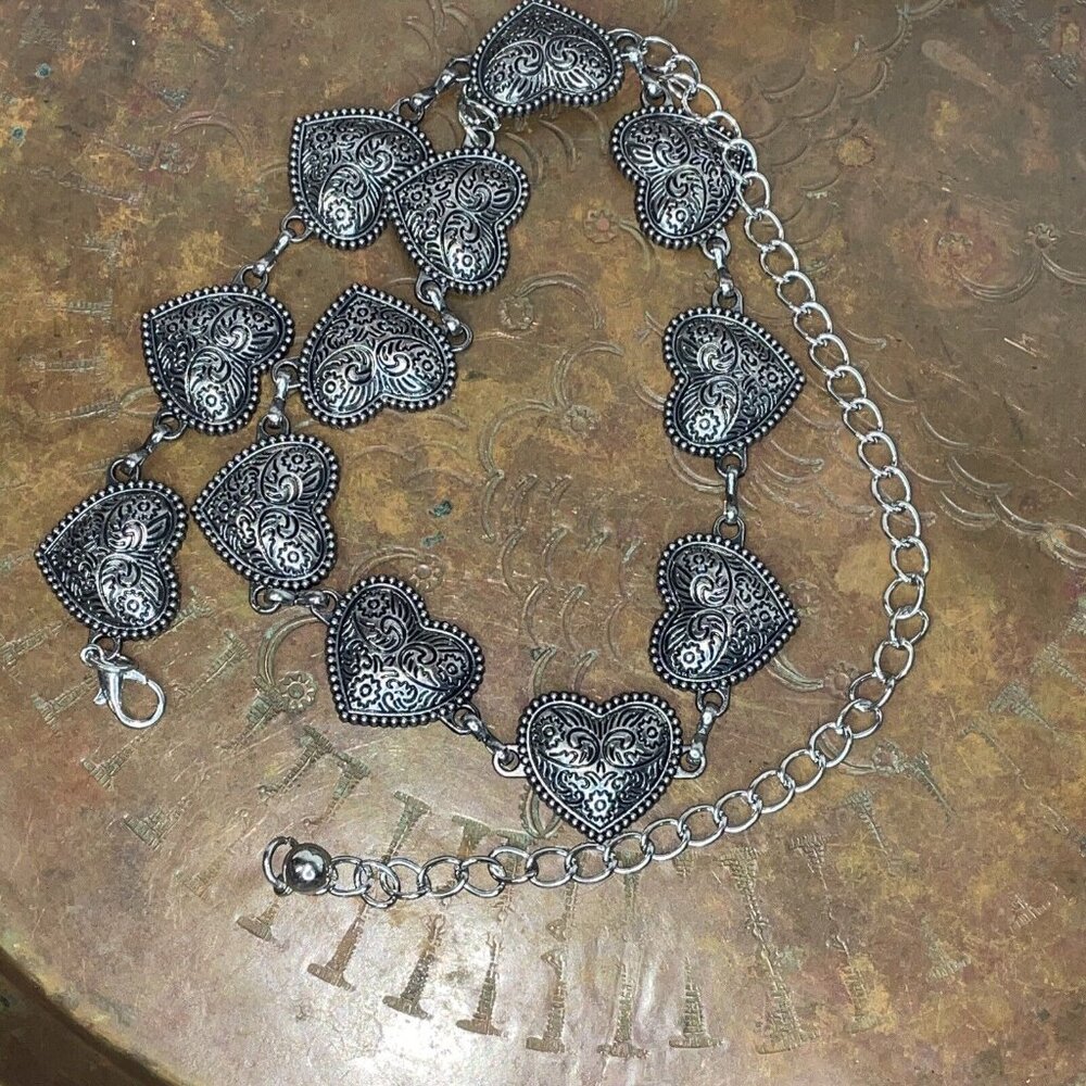 Womens Western Southwest Silver Heart Chain belt adjustable to 41 inch fall